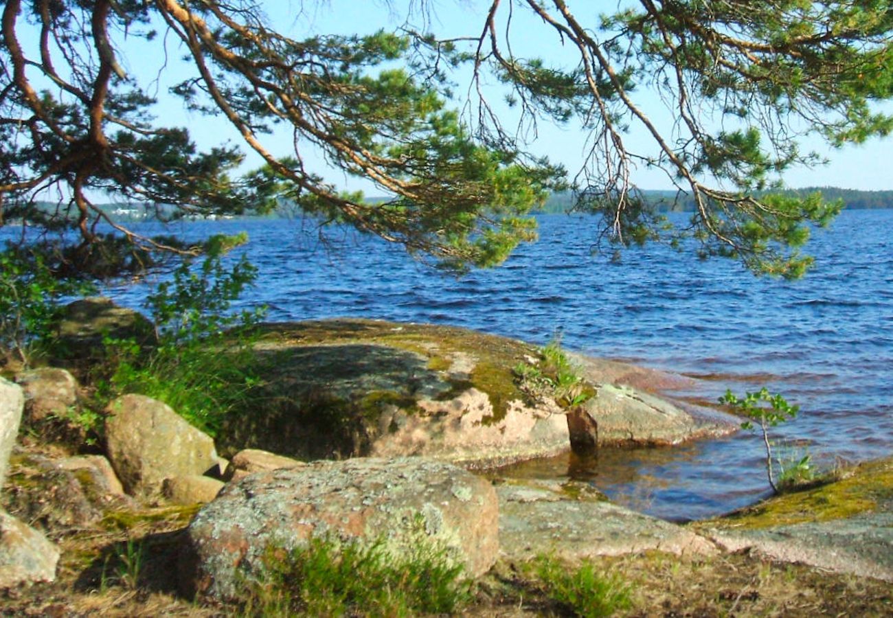 House in Ydre - Holiday directly on Lake Östra Lägern