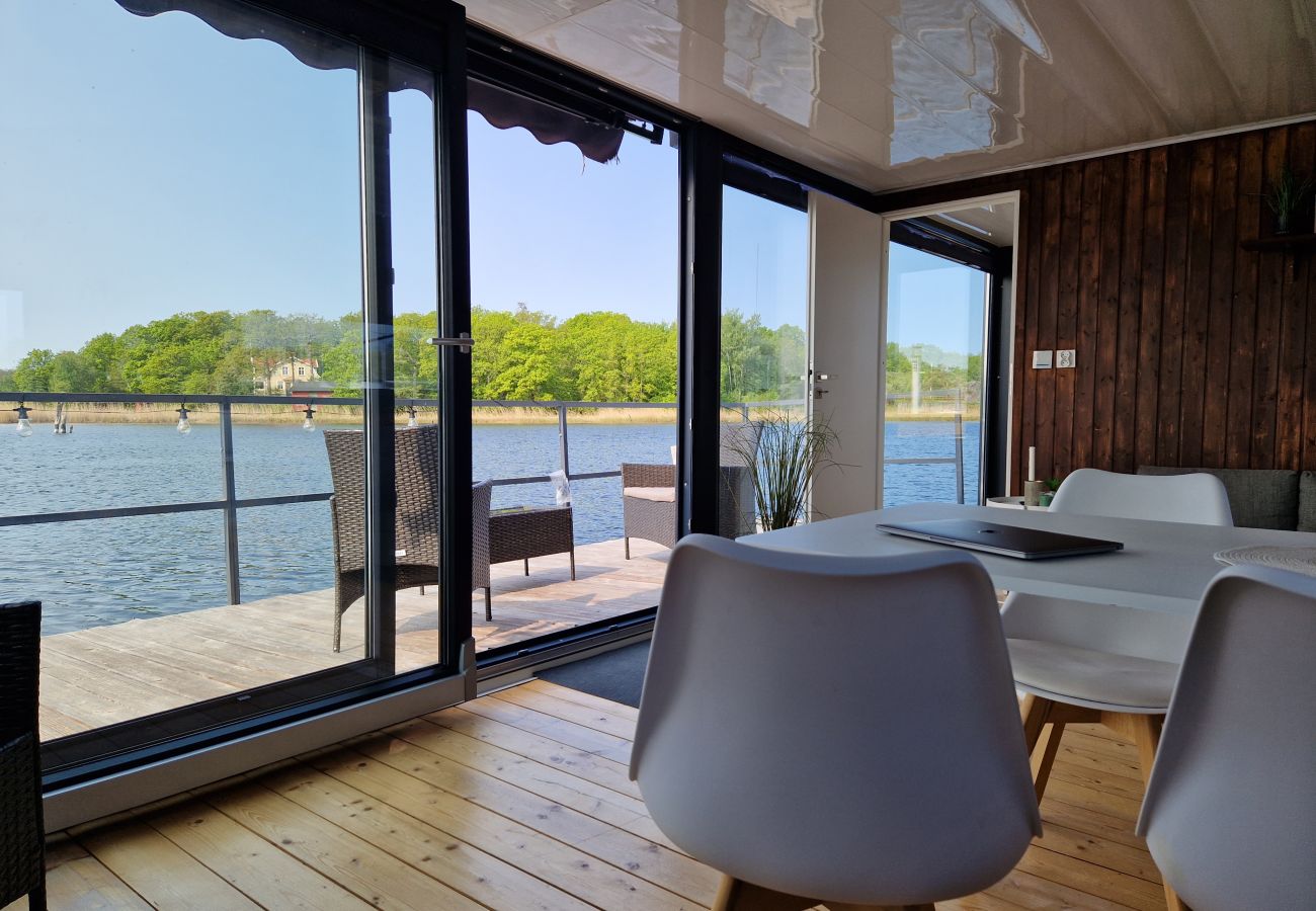 House in Blankaholm - Dream holiday on the water in the middle of the archipelago