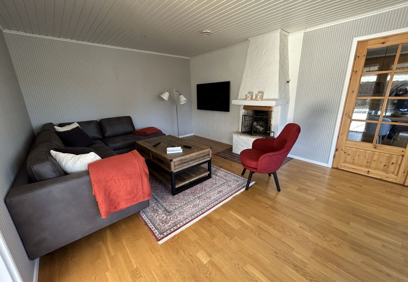 House in Oskarshamn - Relaxation and tranquility with only 5 minutes walk to the Baltic Sea in the Oskarshamn archipelago