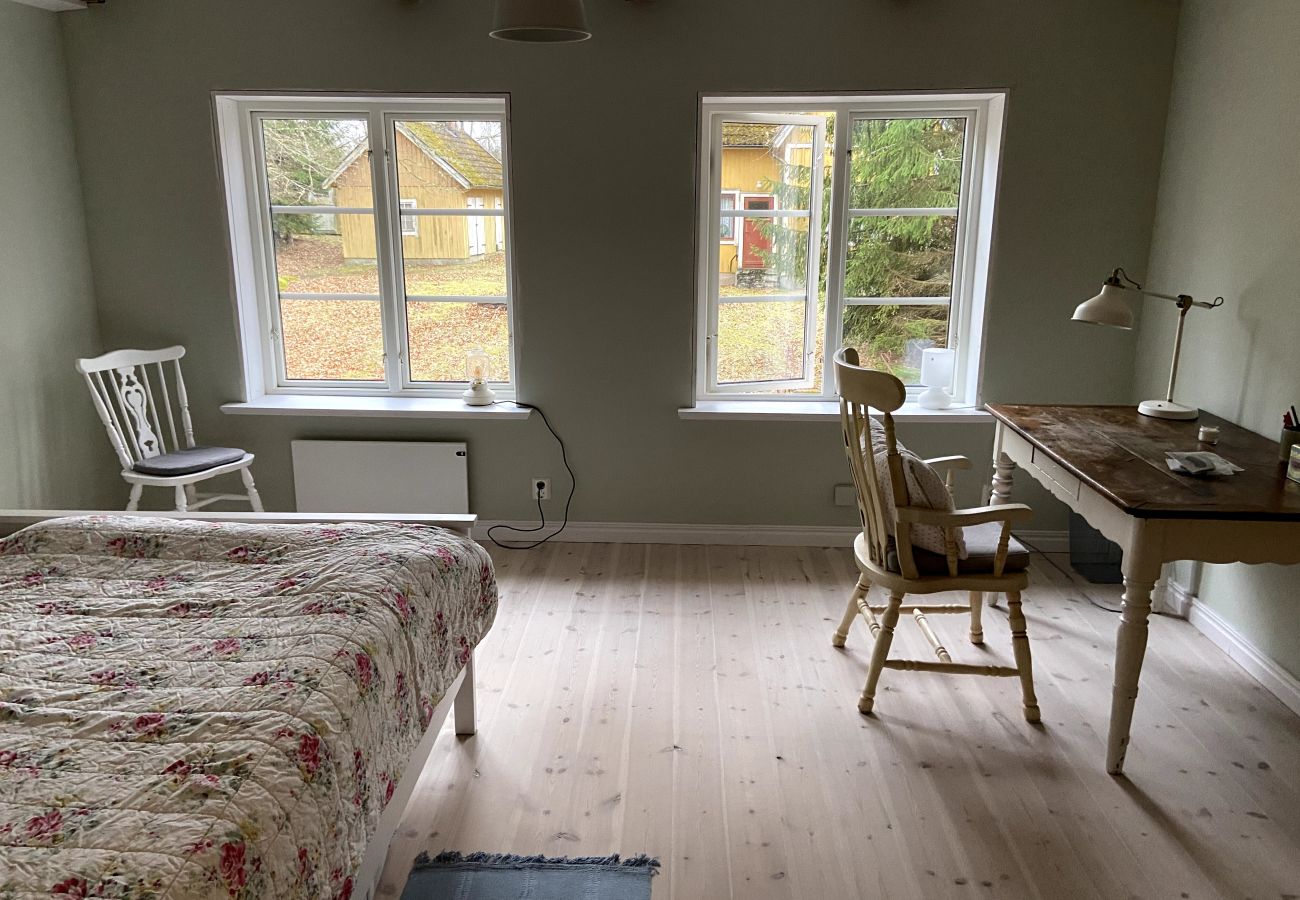 House in Hallaryd - Lovingly restored old school with its own sauna