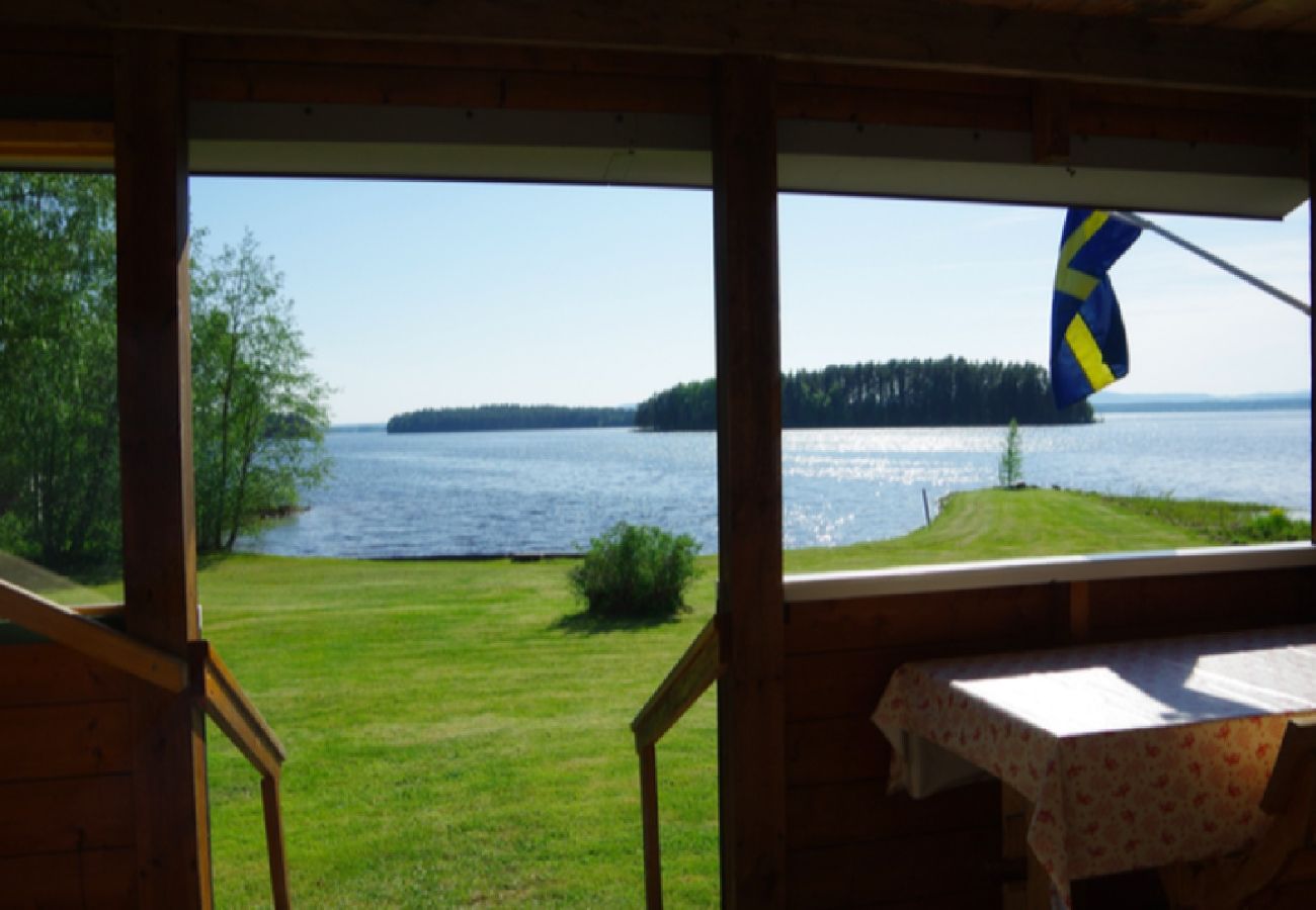 Stuga i Orsa - Drömboende vid Orsasjöns strand