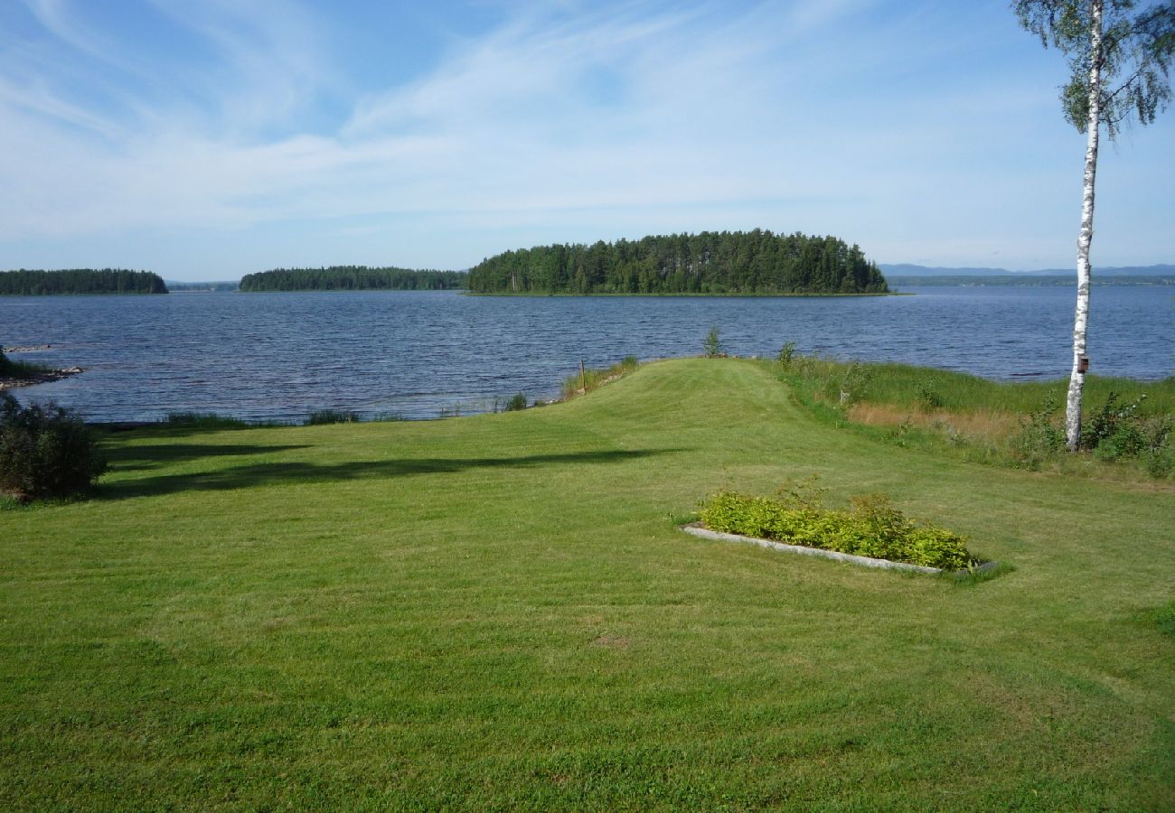 Stuga i Orsa - Drömboende vid Orsasjöns strand