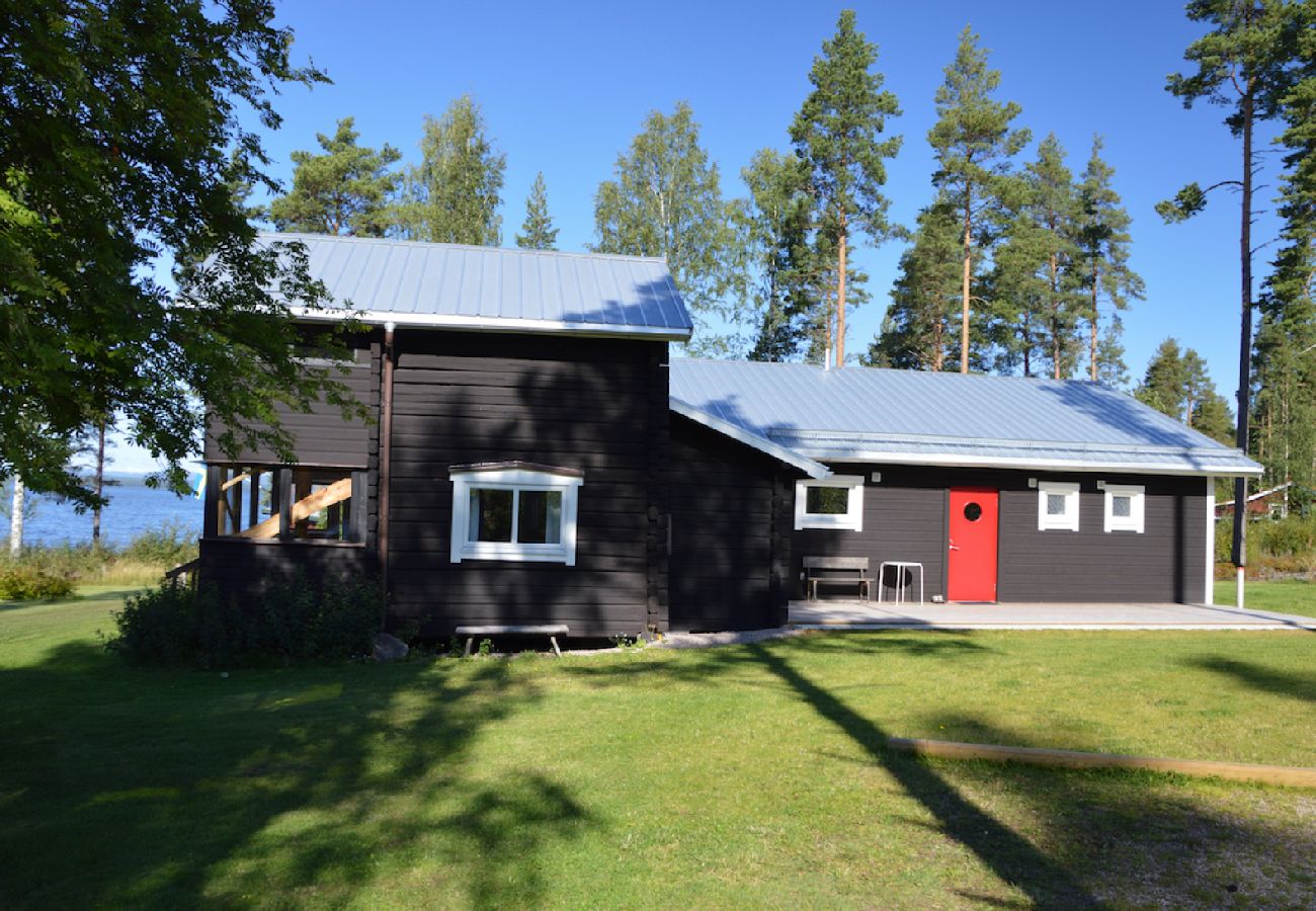 Stuga i Orsa - Drömboende vid Orsasjöns strand