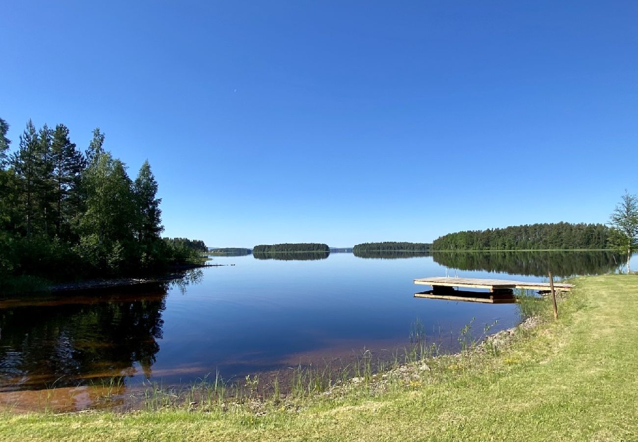 Stuga i Orsa - Drömboende vid Orsasjöns strand