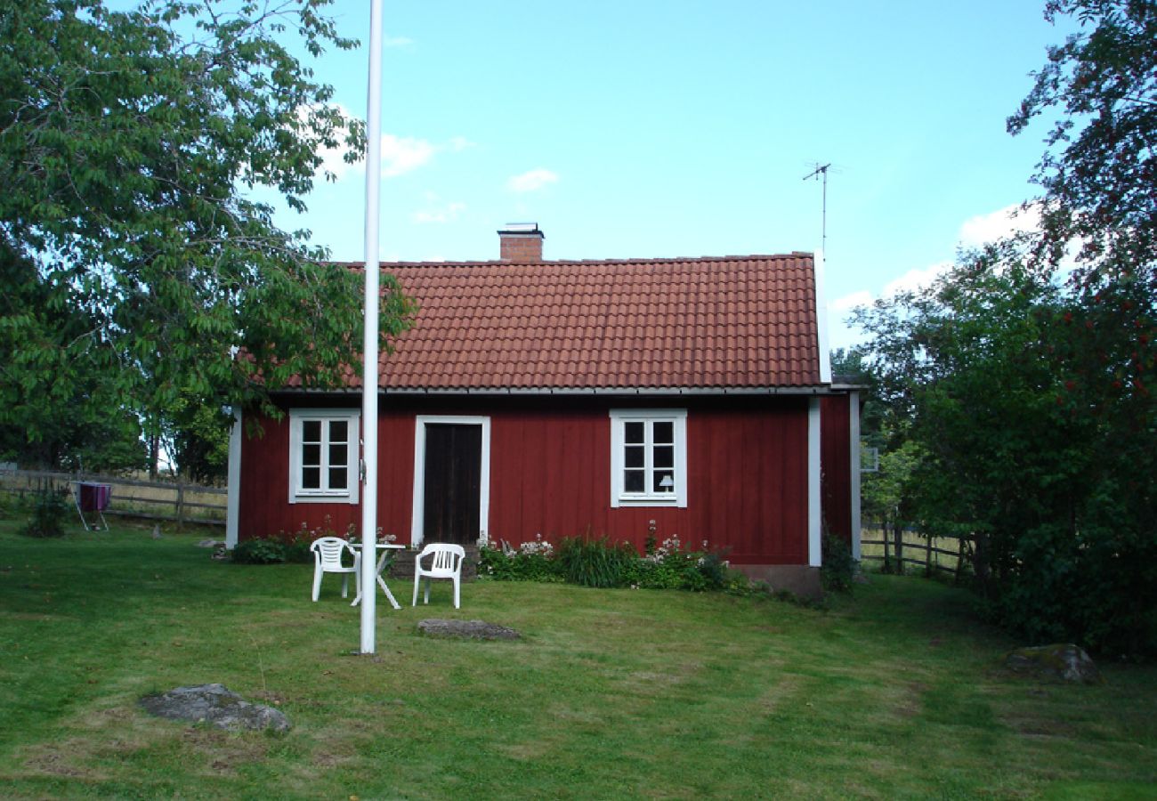 Stuga i Hultsfred - Smålandssemester nära Astrid Lindgrens värld