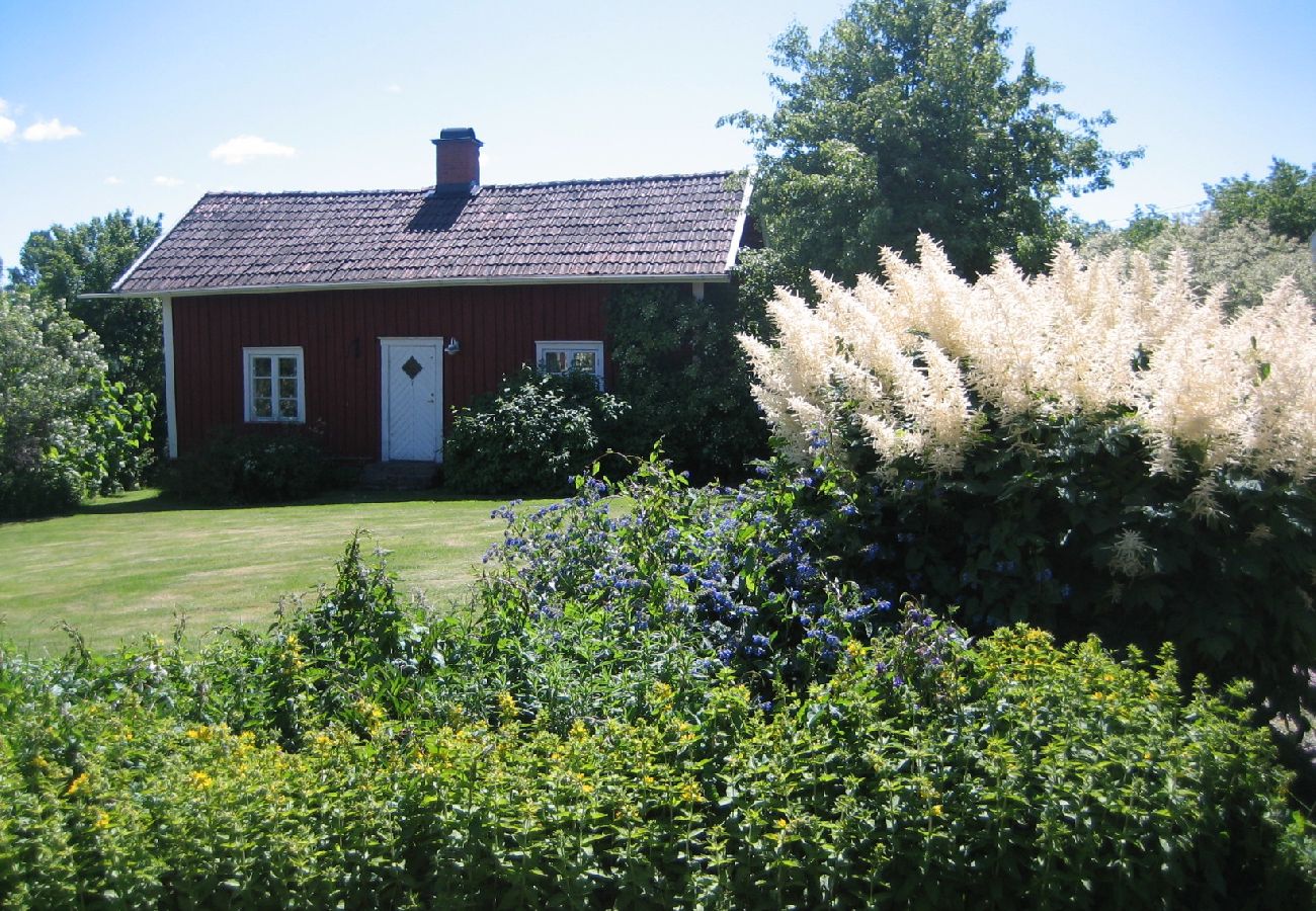 Stuga i Finnerödja - Mysig liten stuga mellan sjöarna Skagern och Unden