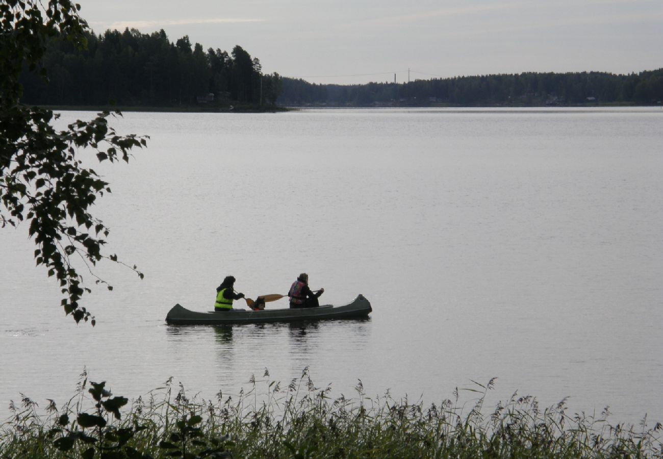 Stuga i Säffle - Stuga vid sjö i Värmland