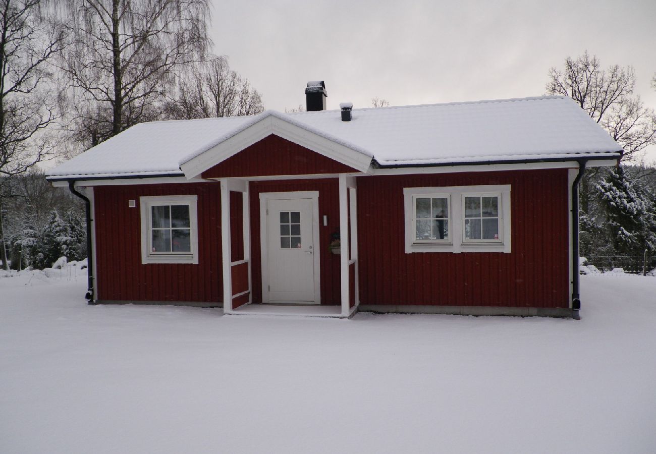 Stuga i Ambjörnarp - En härlig stuga som ligger på en lantgård nära Isaberg