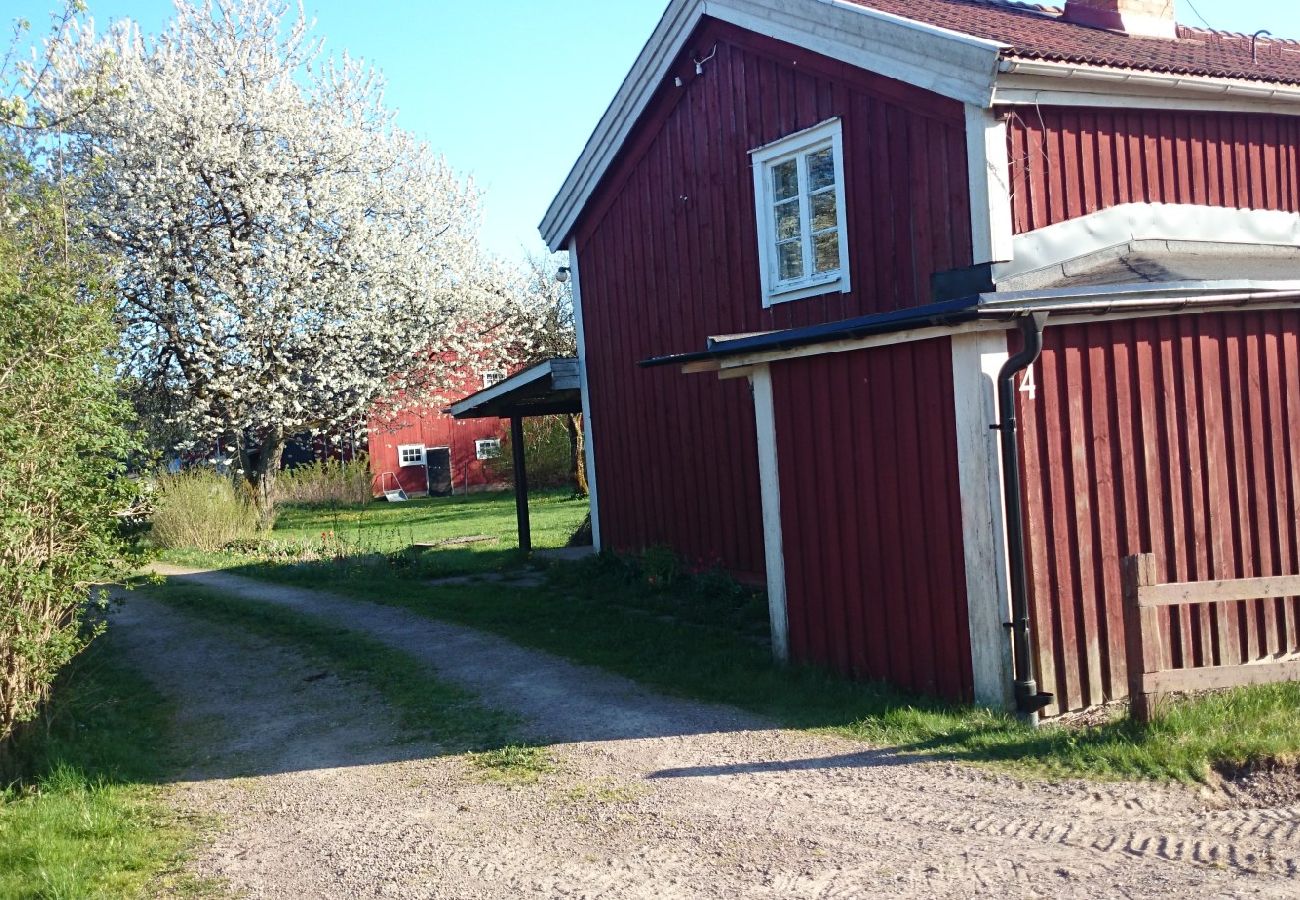 Stuga i Lönneberga - Semesterhus på landet nära Astrid Lindgrens värld