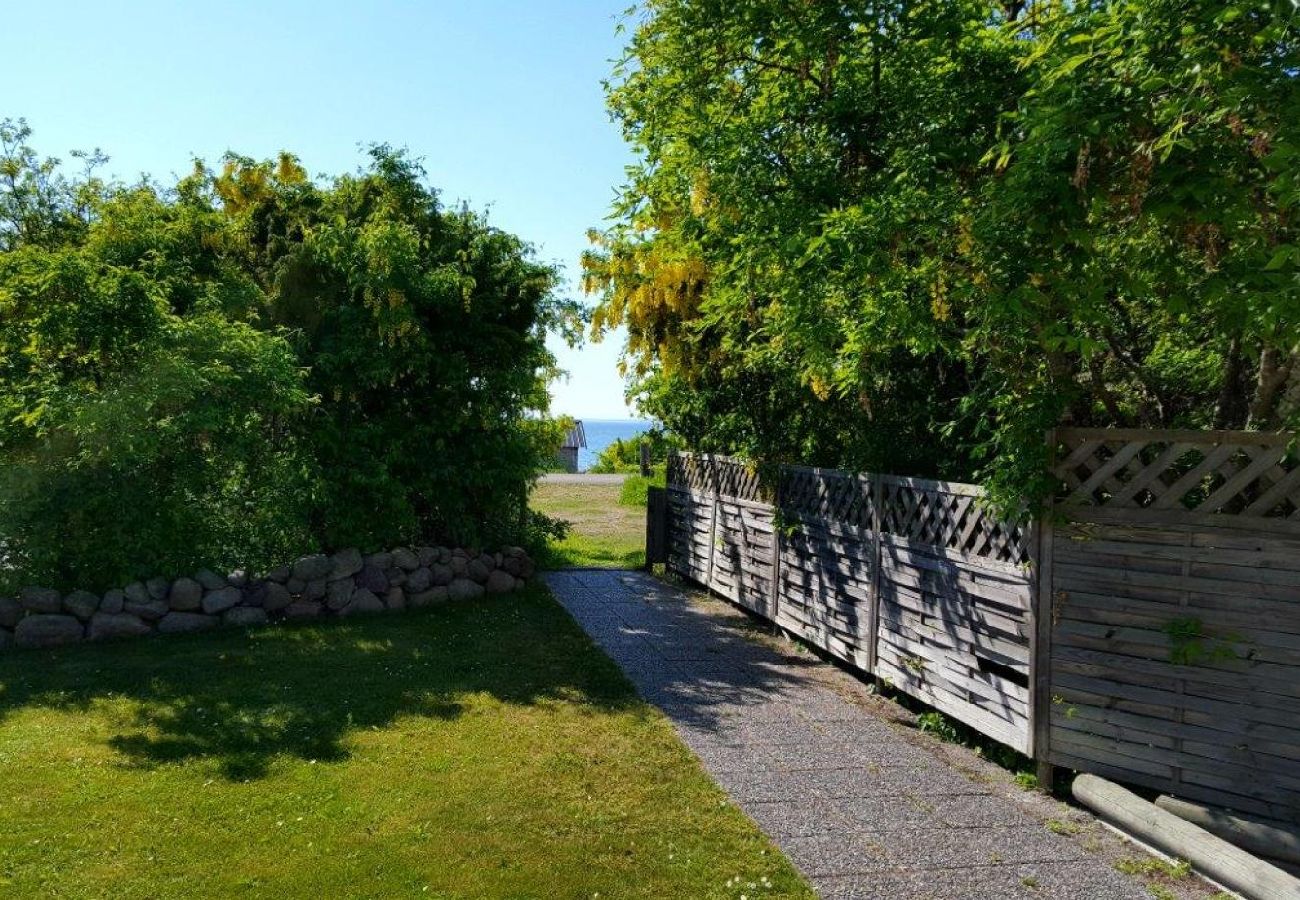 Stuga i Löttorp - Härlig semester på soliga Öland med havsutsikt