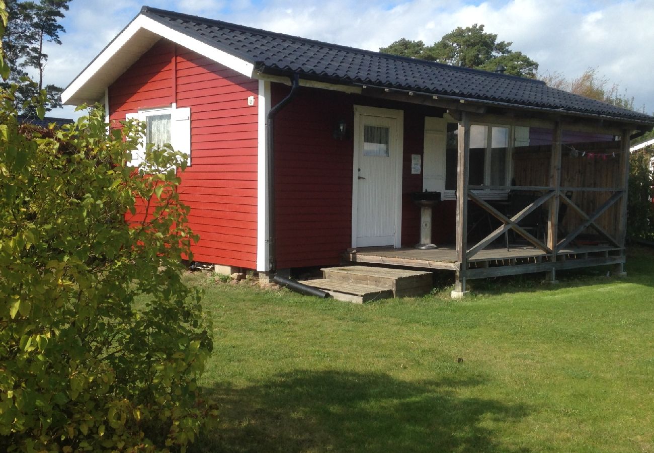 Stuga i Köpingsvik - Mysigt fritidshus i en liten stugby på Öland