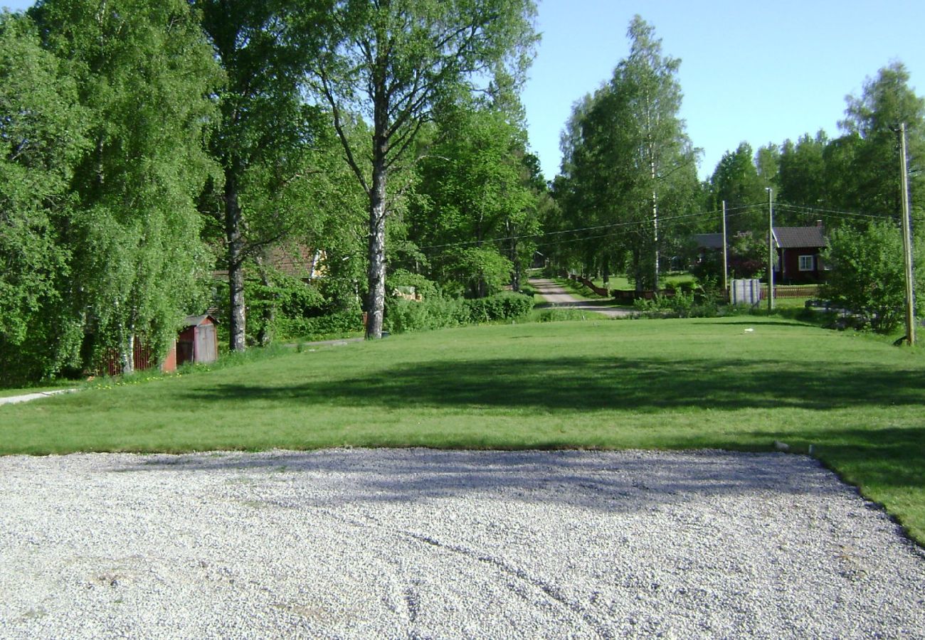 Stuga i Lesjöfors - Stort semesterhus för 18 personer i vackra Värmland