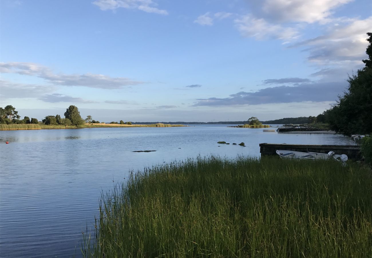 Stuga i Sölvesborg - Fritidshus-pärla med Östersjön framför dörren