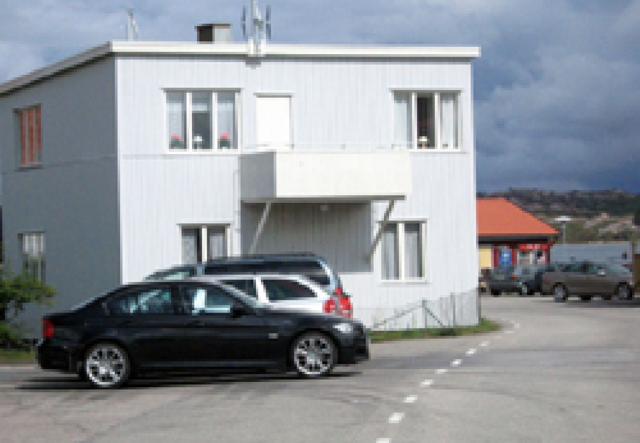 Stuga i Bohus-Malmön - Underbar stuga centralt belägen vid marinan i Bohus-Malmön!