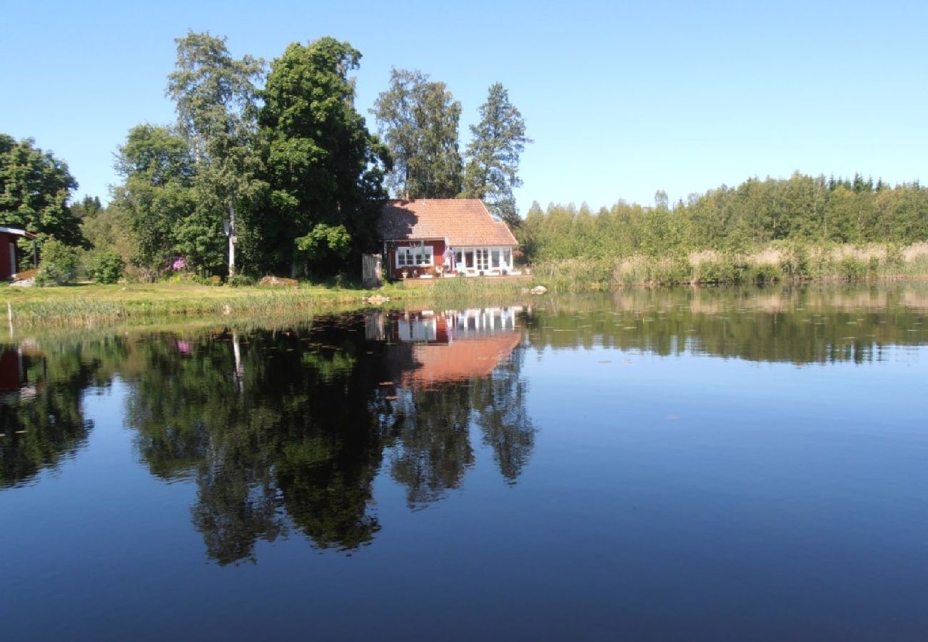 Stuga i Björklinge - Lakeside Uppland