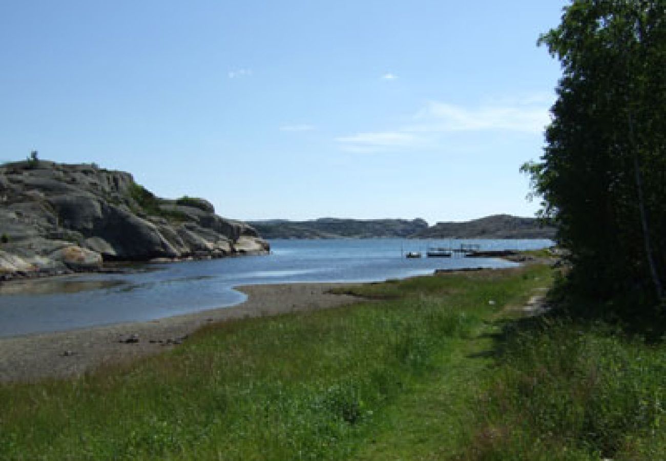 Stuga i Nösund - Semesterhus i västkustens skärgård på ön Valön