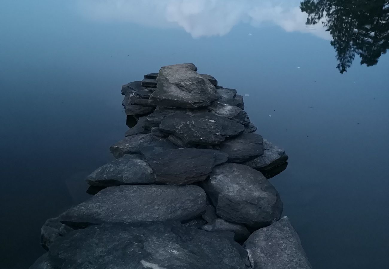 Stuga i Lindome - Egen ö nära Göteborg