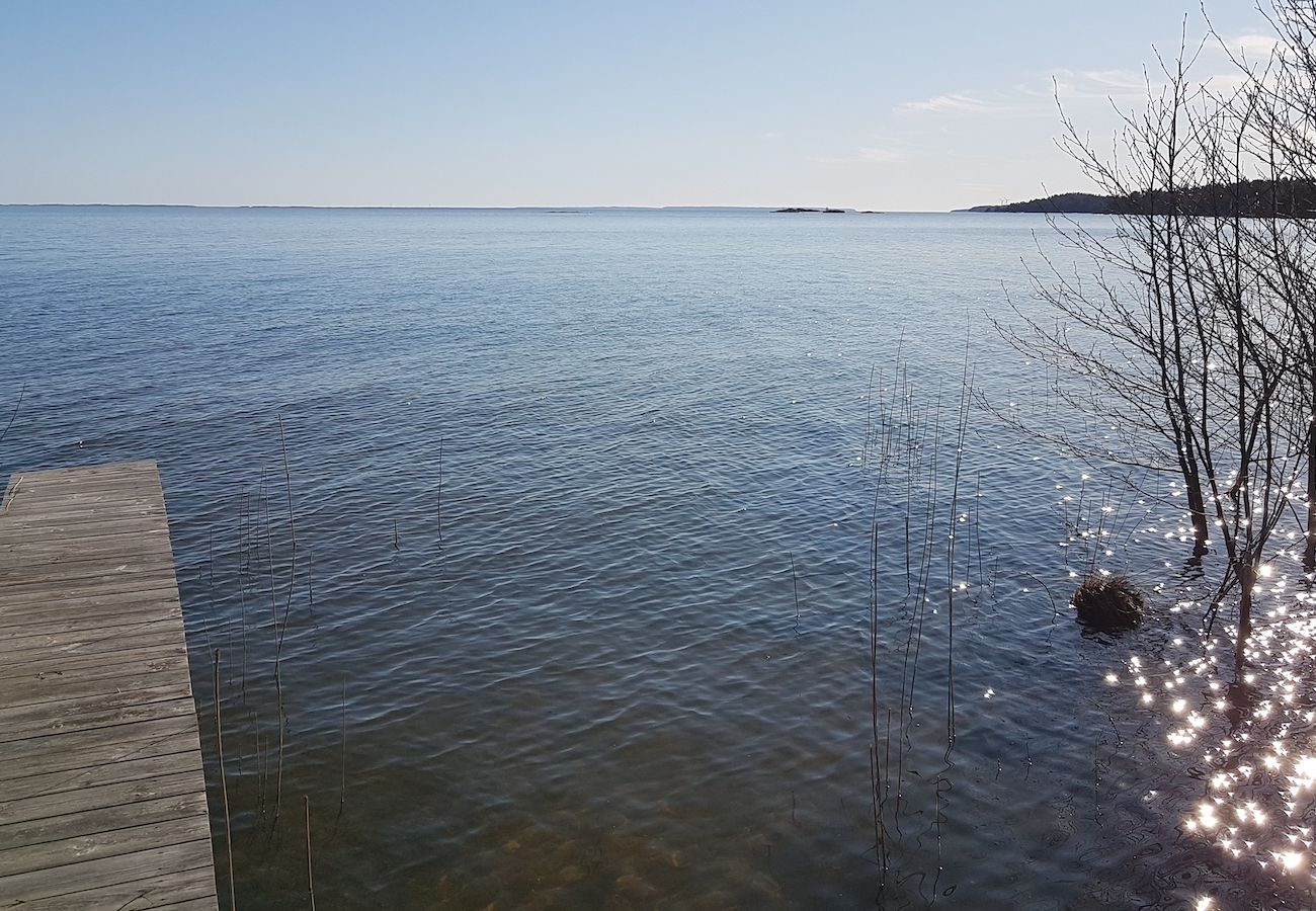 Stuga i Mellerud - Semester direkt vid stora Vänern