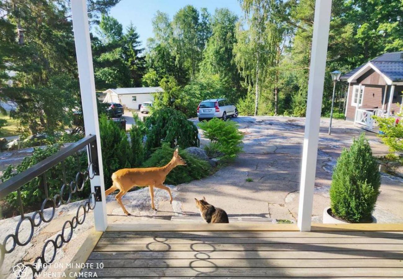 Stuga i Uddevalla - Stuga vid Byfjorden