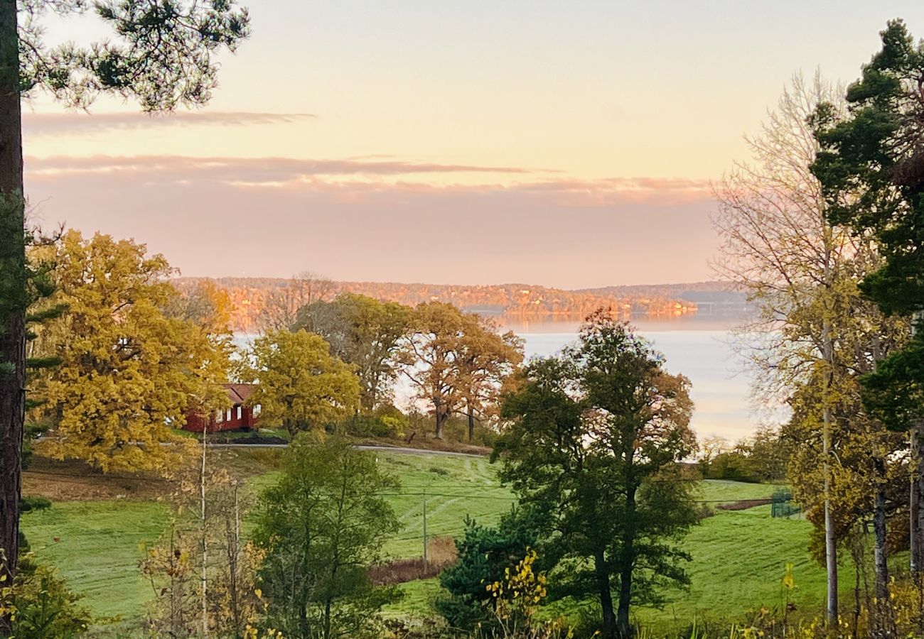 Stuga i Ingarö - Privat hus med havsutsikt, nära Stockholm