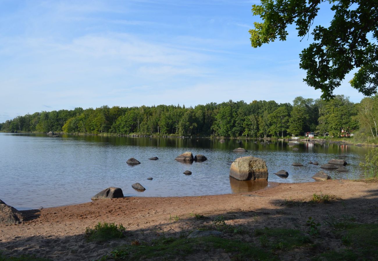 Stuga i Vissefjärda - Semester i vackra Vissefjärda, inte långt från golfbanan och sjön