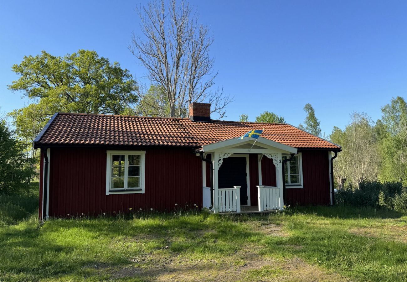 Stuga i Fågelfors - Nyrenoverat fritidshus mitt i Småland