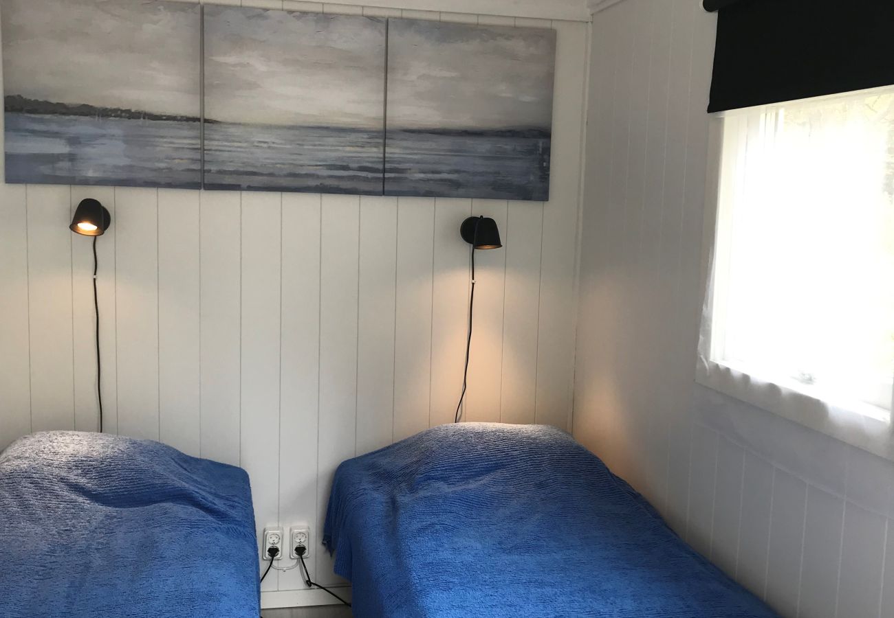 Stuga i Löttorp - Underbar stugsemester vid havet på Öland i Byxelkrok